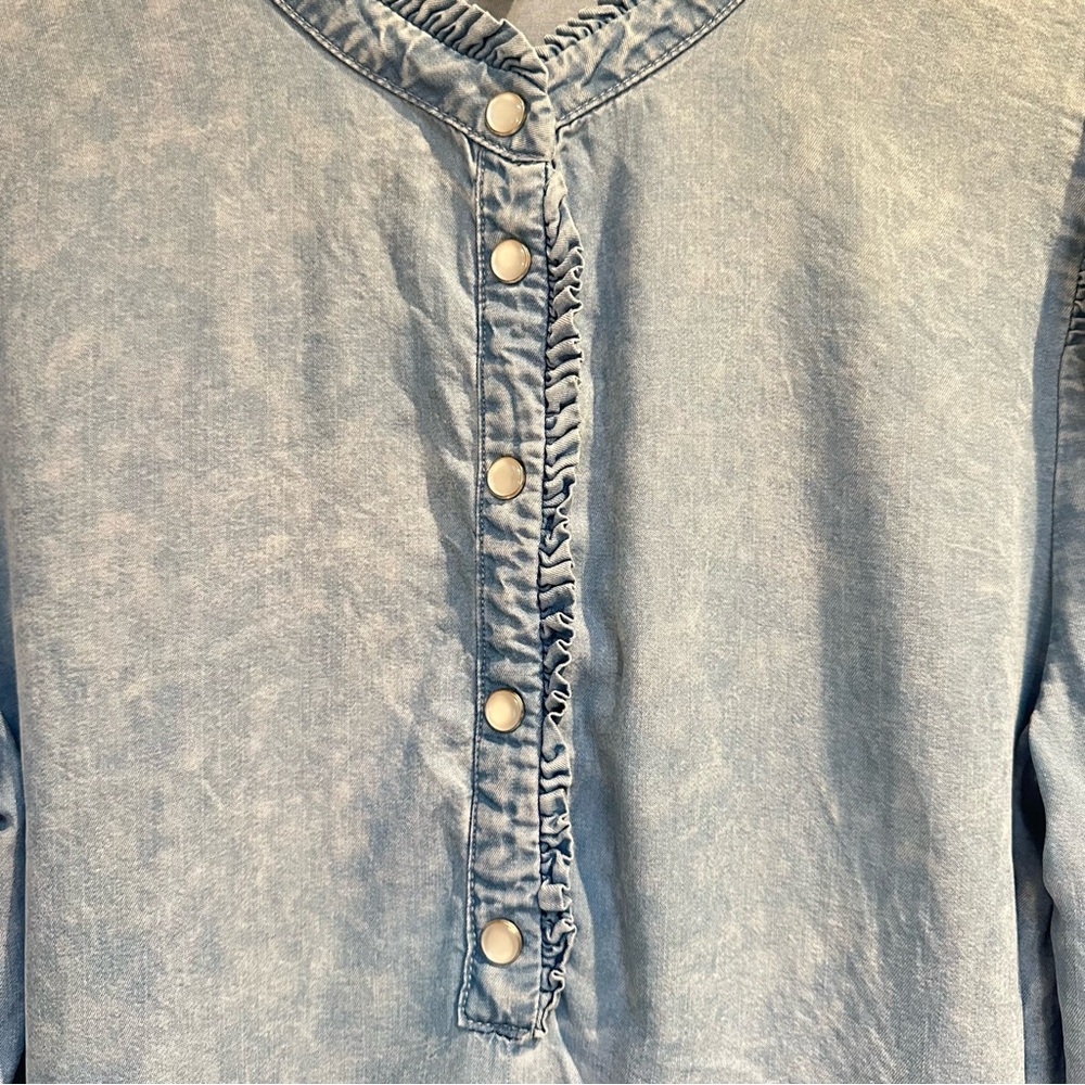 Jane & Delancey Chambray Look Ruffle‑Sleeve Blouse Women’s XS | Denim Top - Picture 2 of 14